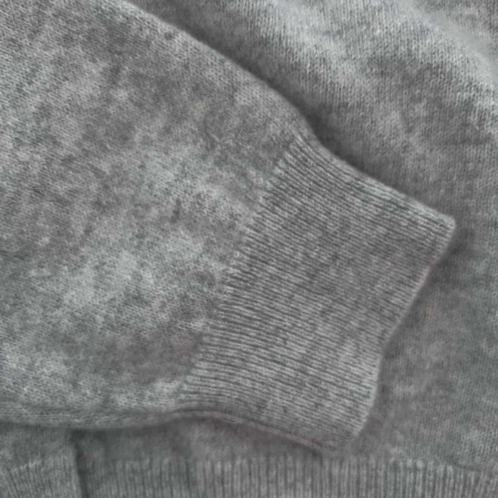 NWOT Aritzia 100% Bare Cashmere Crew Cardigan small - Picture 12 of 12
